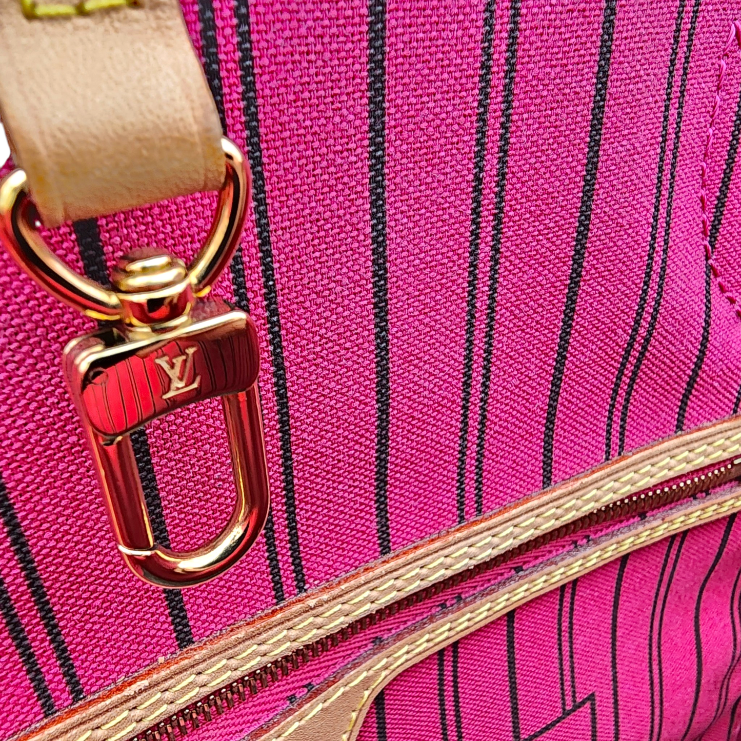Louis Vuitton Monogram Neverfull MM Pivoine with Pouch
