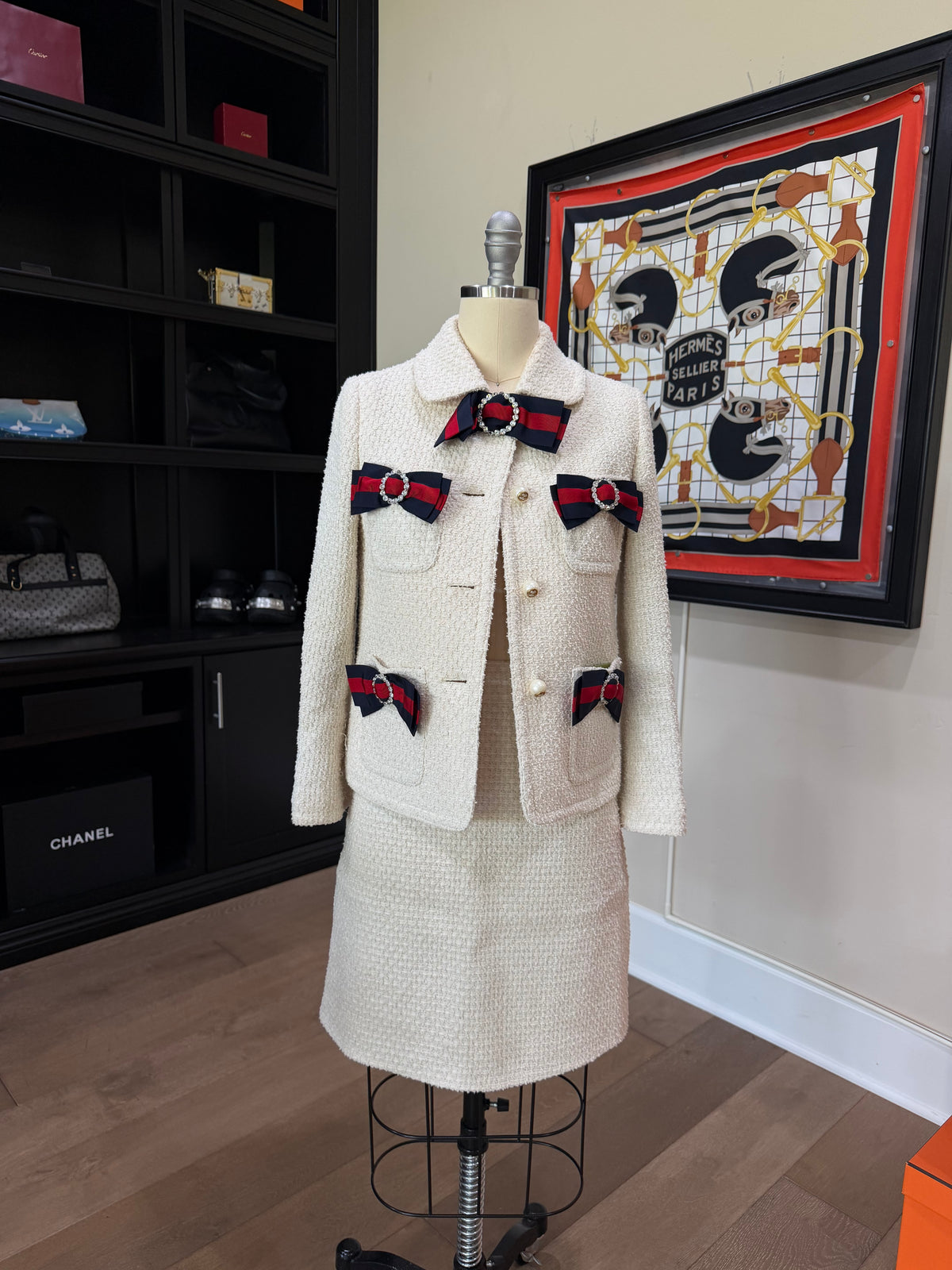 Gucci Ivory Bow Crystal Tweed Skirt Set