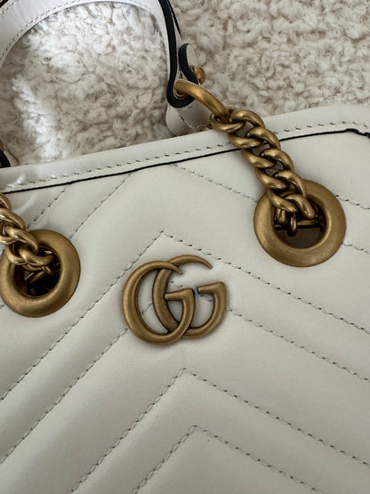 GUCCI GG Marmont Hand Bag