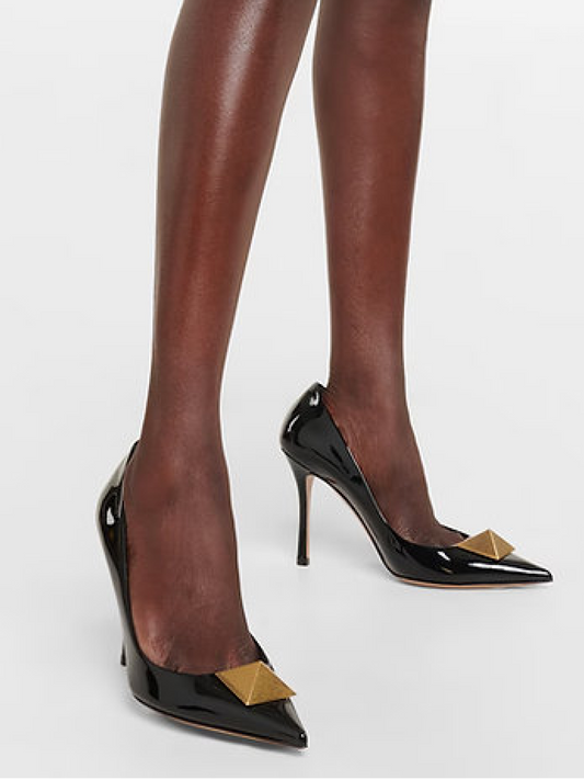 VALENTINO GARAVANI One stud Patent Leather Pumps