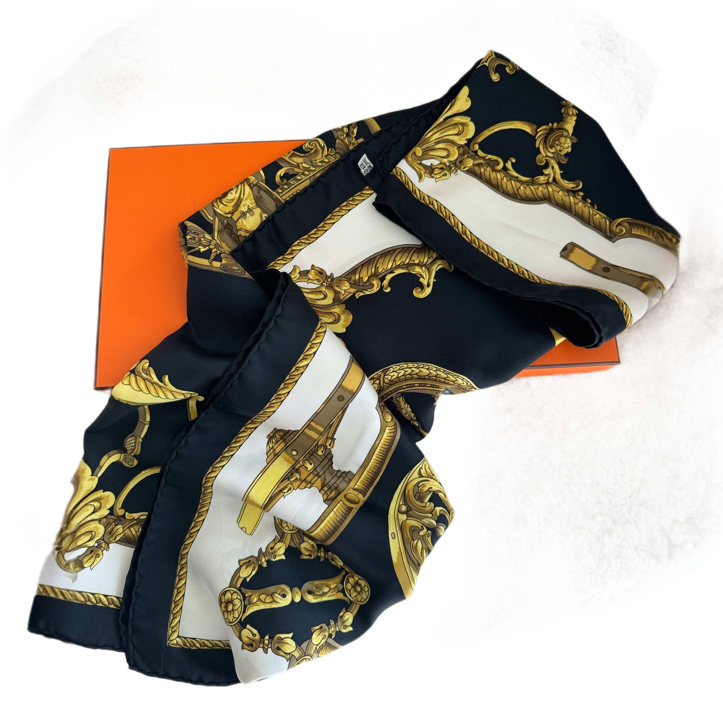 HERMES Roues de Canon Carre 90 Silk Scarf