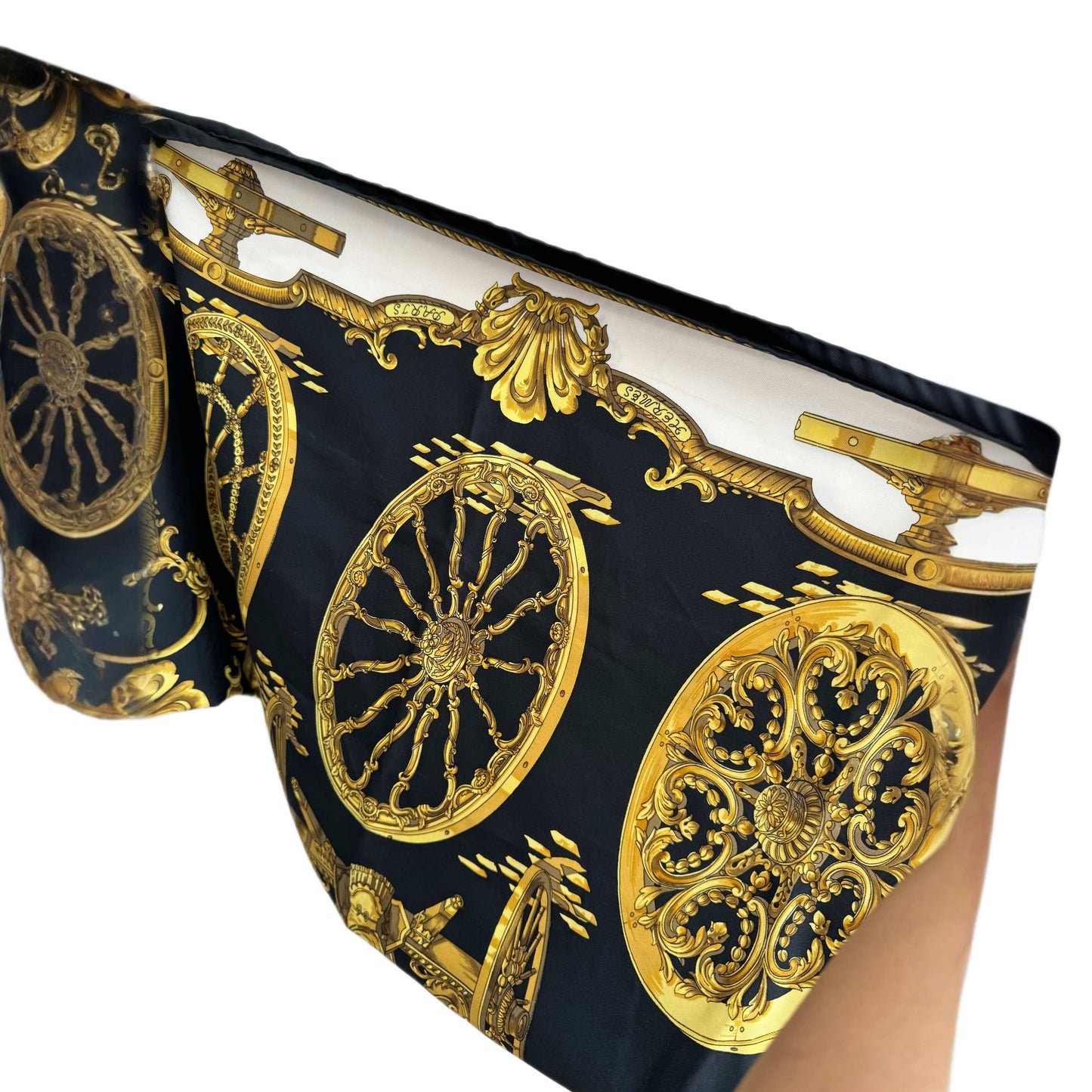 HERMES Roues de Canon Carre 90 Silk Scarf
