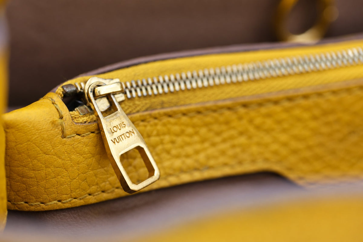 Louis Vuitton Capucines Bag Leather MM Yellow GHW