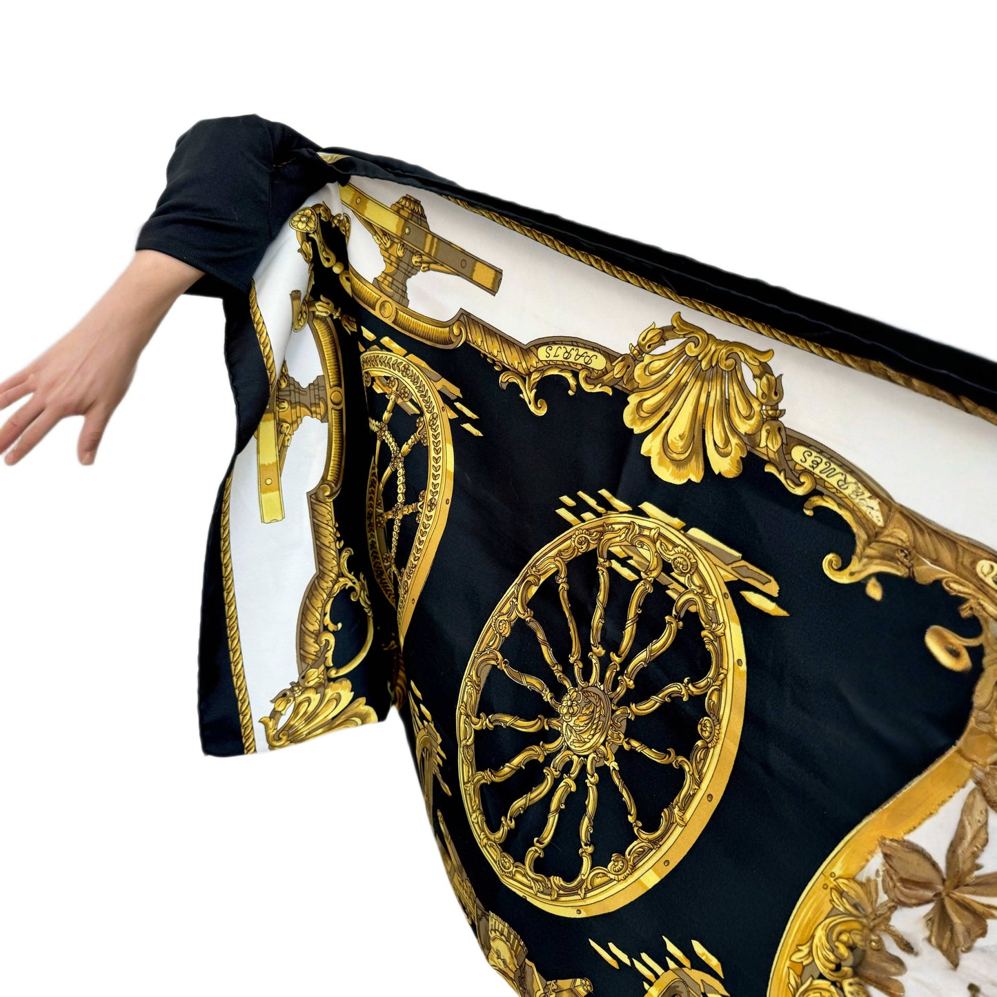 HERMES Roues de Canon Carre 90 Silk Scarf