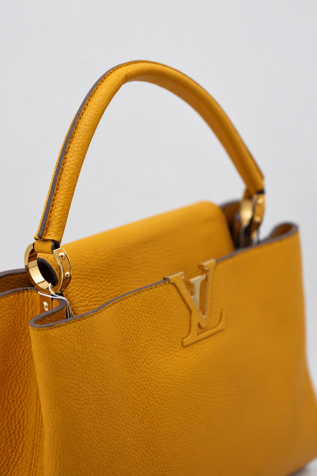 Louis Vuitton Capucines Bag Leather MM Yellow GHW