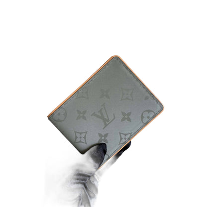Louis Vuitton Multiple Wallet
Monogram Grey