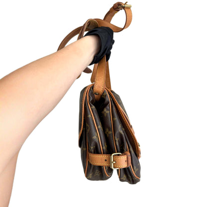LOUIS VUITTON Monogram Saumur 30 Cross Body Shoulder Bag