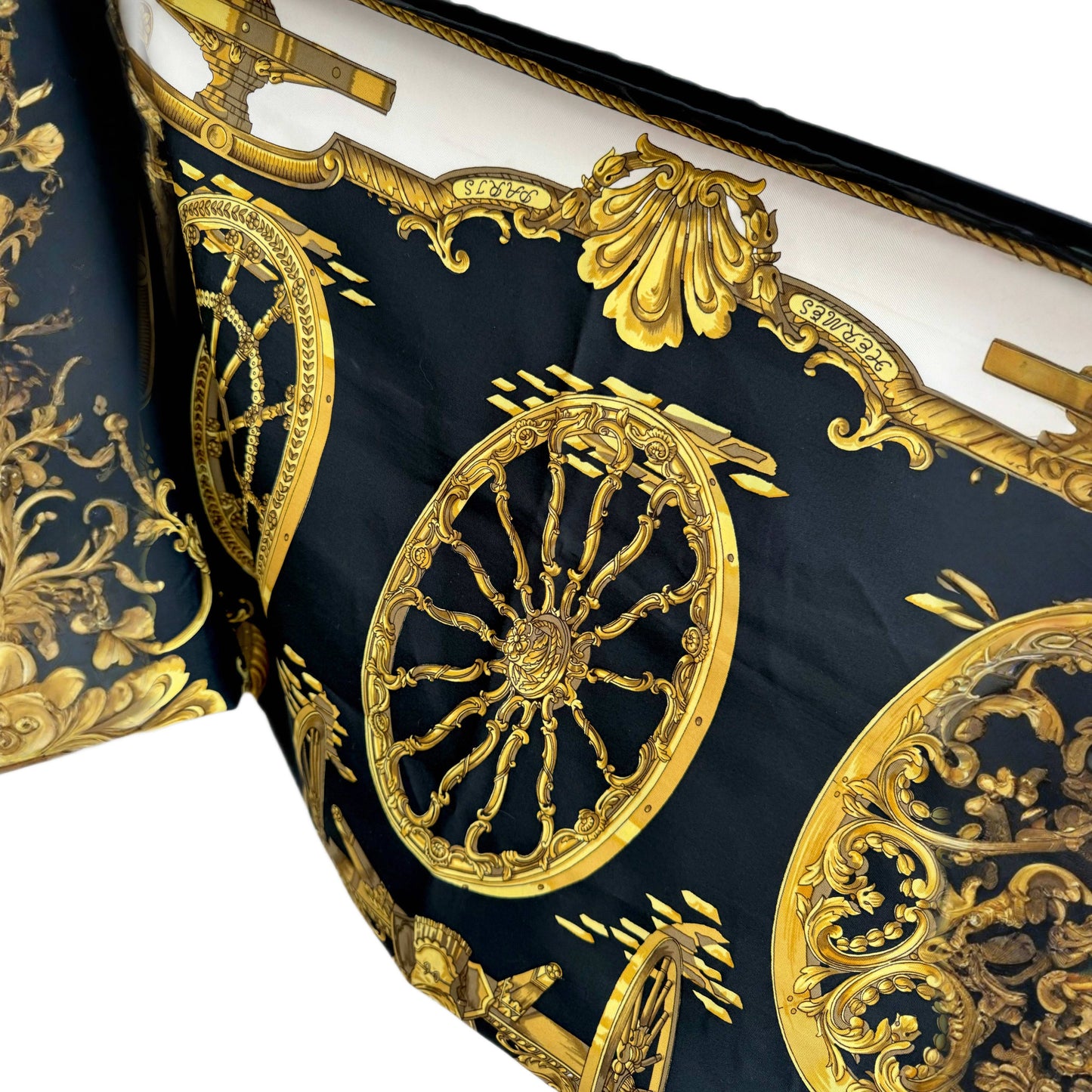 HERMES Roues de Canon Carre 90 Silk Scarf