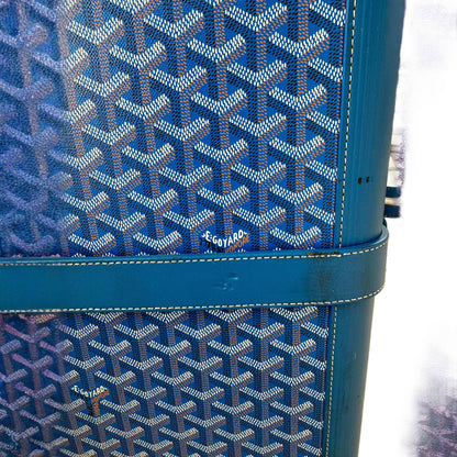 GOYARD
Goyardine Bourget PM Sky Blue