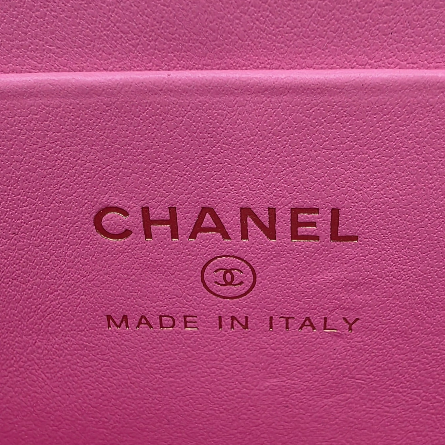 Chanel Quilted Pink Caviar Flap Phone Holder with Chain Spring-Summer 2026 Collection