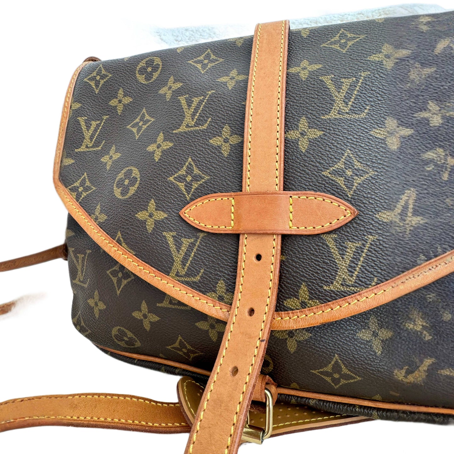 LOUIS VUITTON Monogram Saumur 30 Cross Body Shoulder Bag