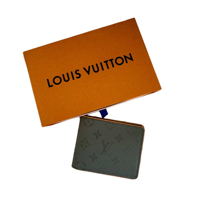 Louis Vuitton Multiple Wallet
Monogram Grey