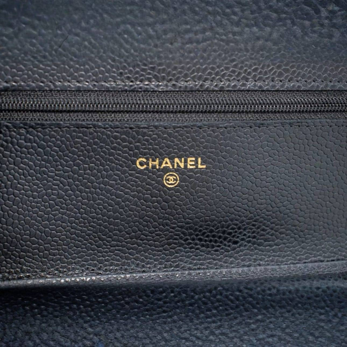 CHANEL Caviar Wallet On Chain