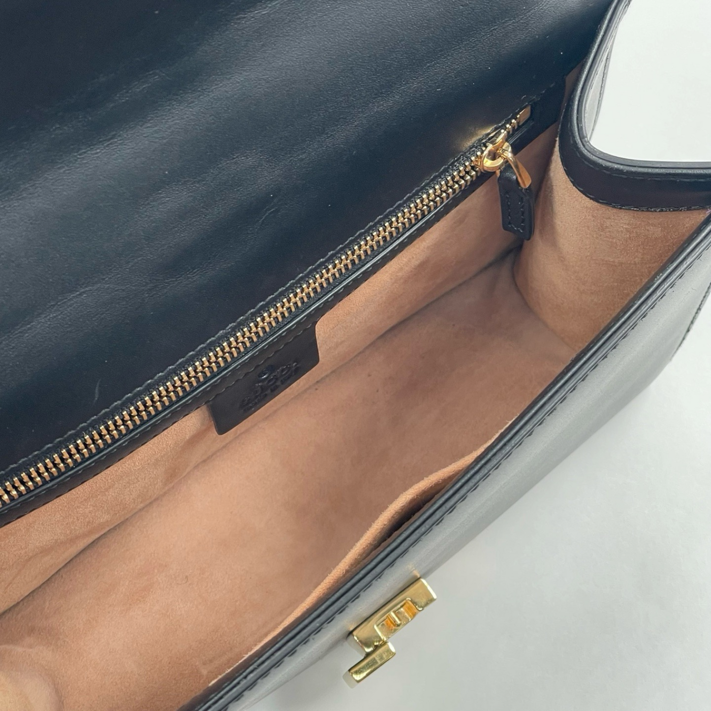 Gucci Smooth Calfskin Leather Small Sylvie Shoulder Bag Black GHW