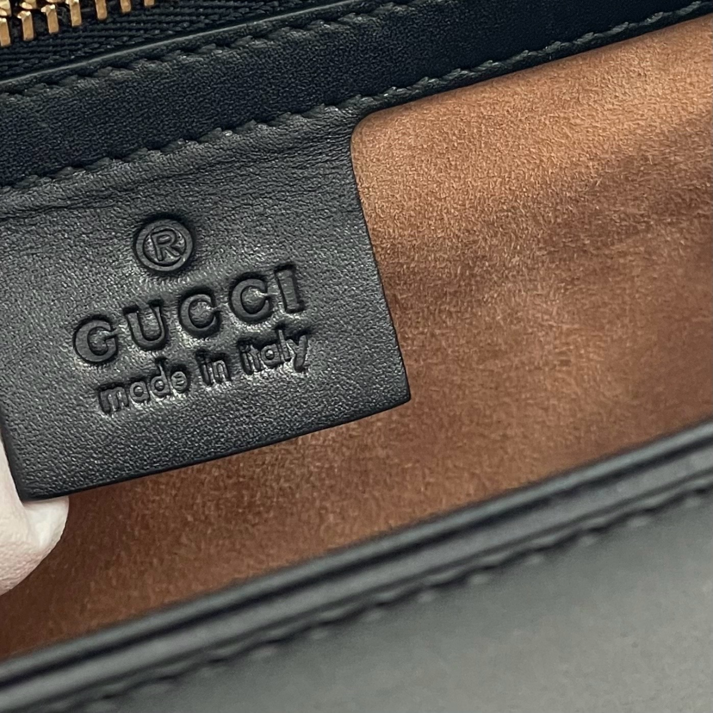 Gucci Smooth Calfskin Leather Small Sylvie Shoulder Bag Black GHW