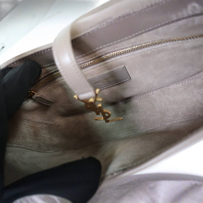 SAINT LAURENT Le 5 à 7 Hobo Bag in Smooth Leather