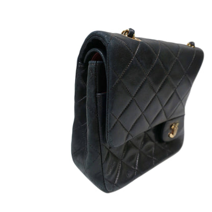 CHANEL Vintage Classic Flap Bag
