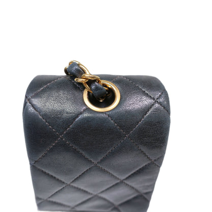 CHANEL Vintage Classic Flap Bag