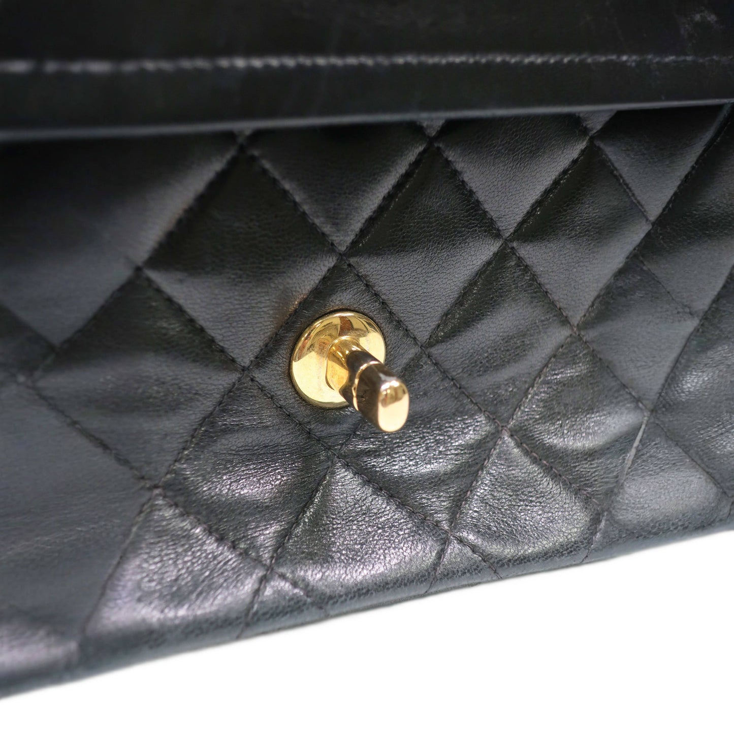 CHANEL Vintage Classic Flap Bag
