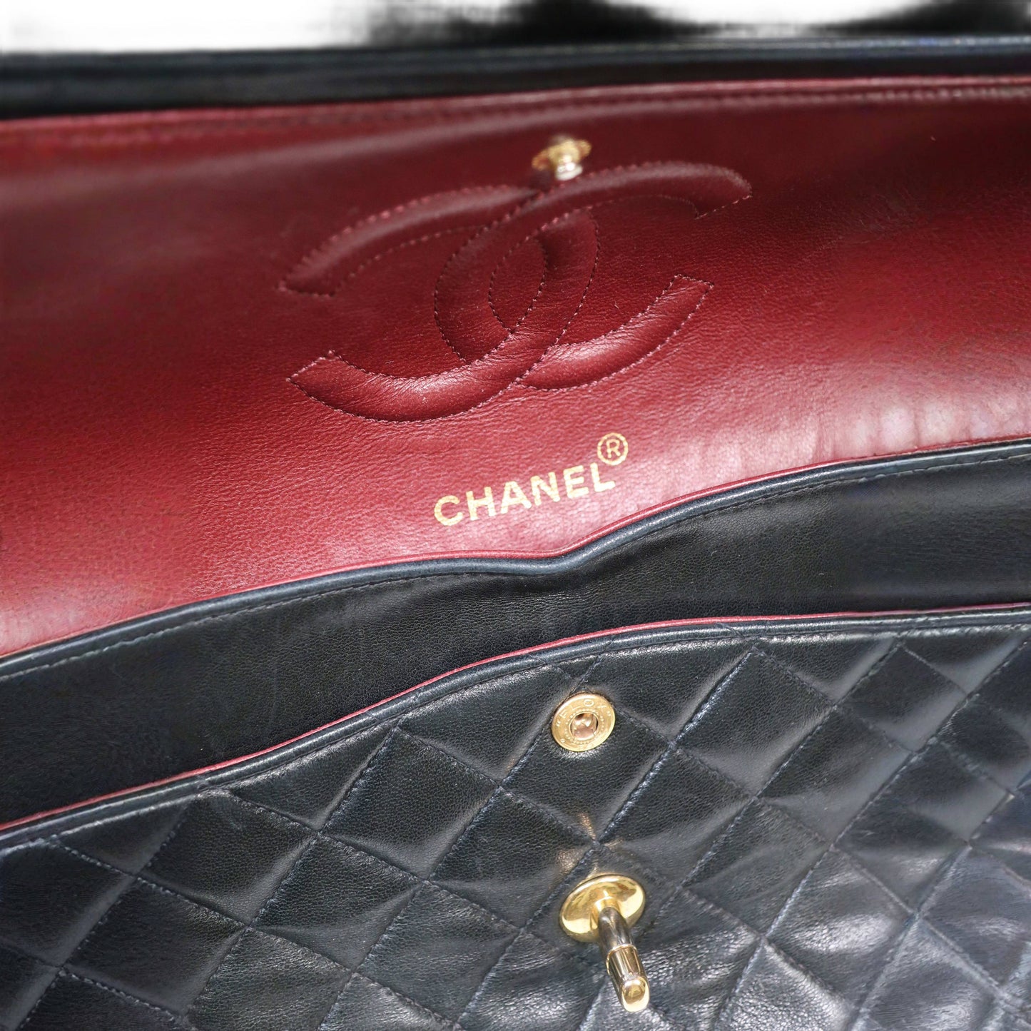 CHANEL Vintage Classic Flap Bag