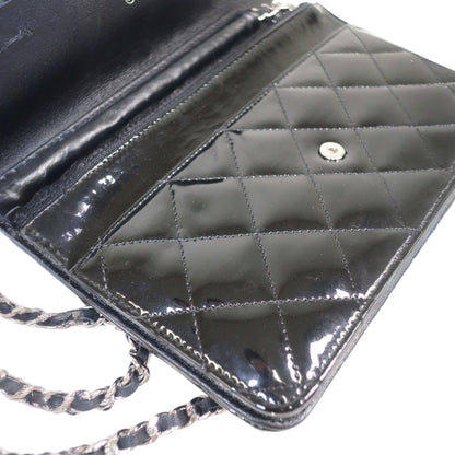 CHANEL Brilliant WOC Patent Leather