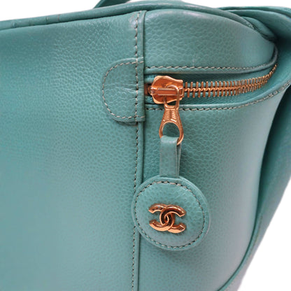 CHANEL Vanity Bag Pouch in Turquoise Blue Green Grained Leather