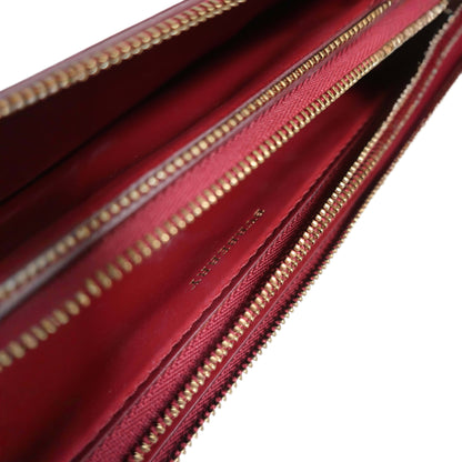 BURBERRY Chain Patent Bag