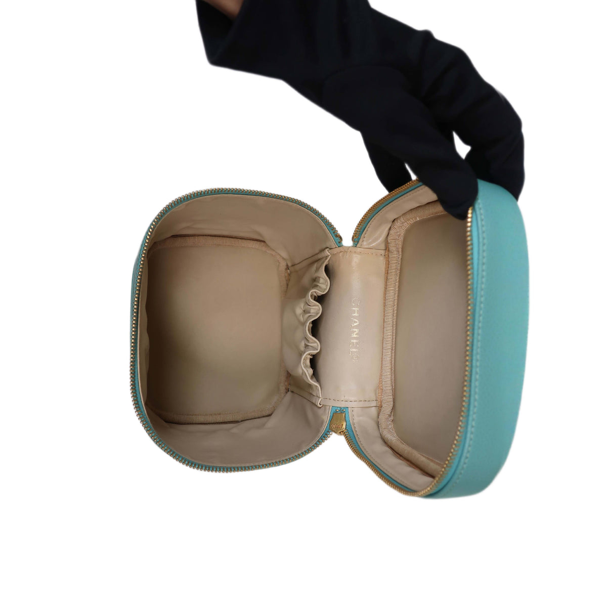 CHANEL Vanity Bag Pouch in Turquoise Blue Green Grained Leather