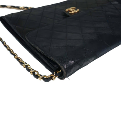 CHANEL Vintage Quilted Matelasse 25 Chain Shoulder Bag