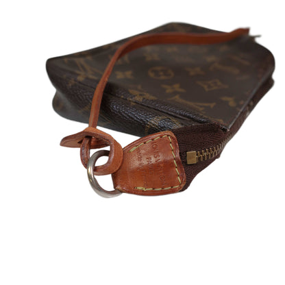 LOUIS VUITTON Monogram Pochette