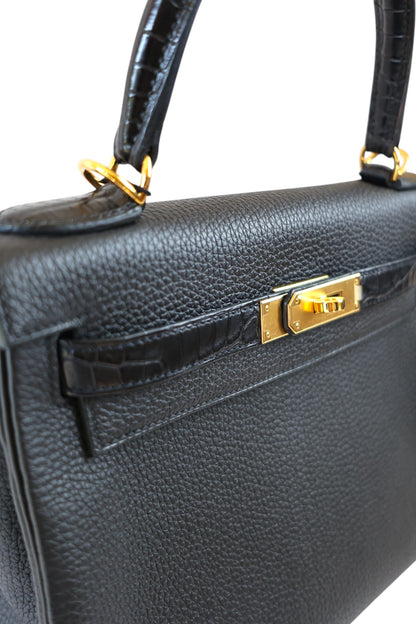 Hermès Kelly 28 Touch Noir with Gold Hardware Stamp Z 2021