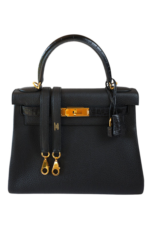 Hermès Kelly 28 Touch Noir with Gold Hardware Stamp Z 2021