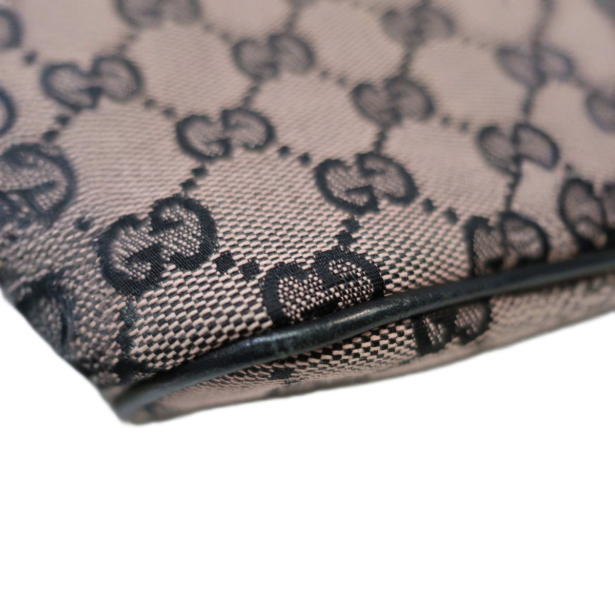 GUCCI Cosmetics Accessory Pouch In Navy GG Canvas
