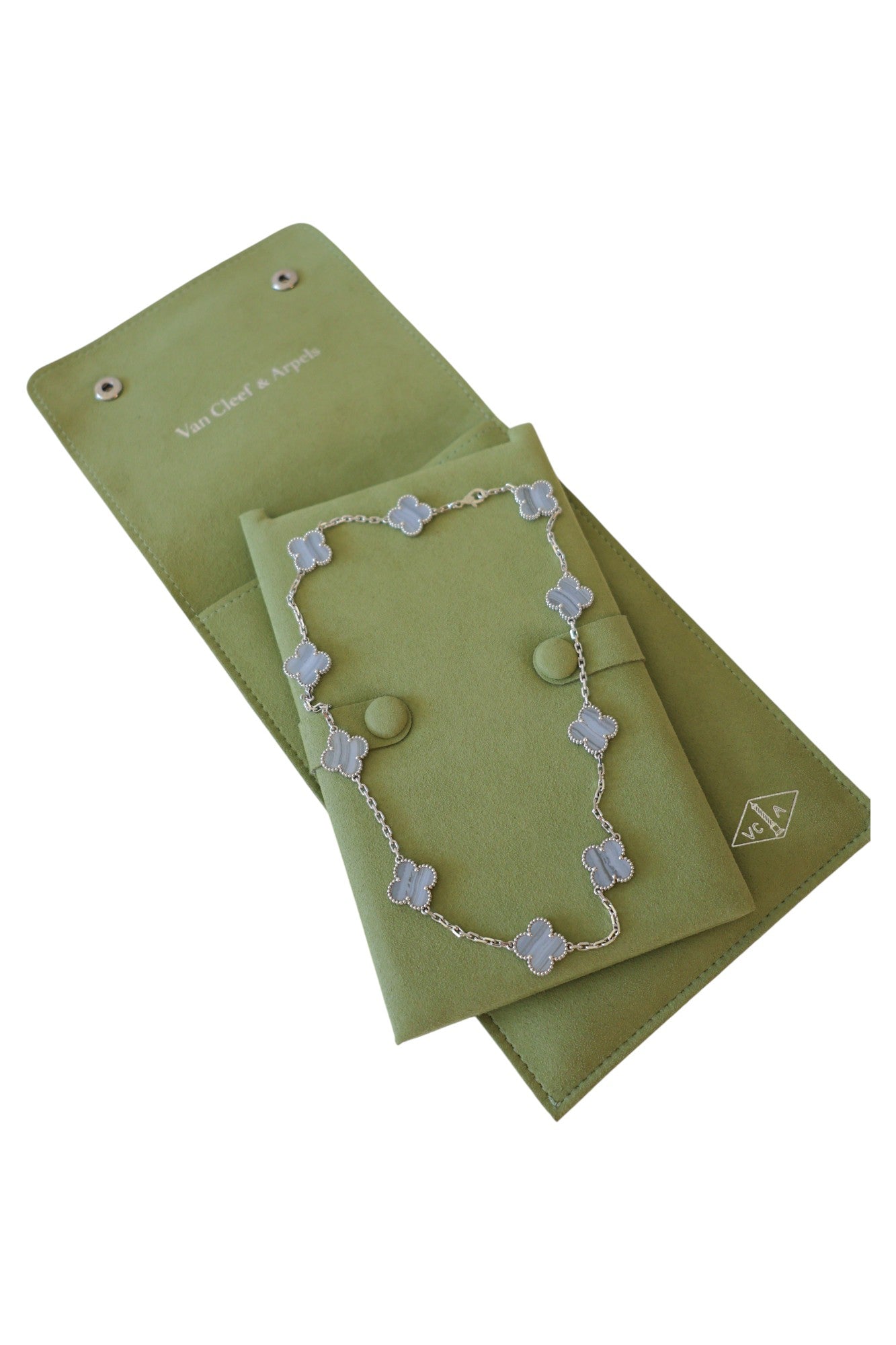 Van Cleef & Arpels White Gold Chalcedony Vintage Alhambra 10 Motif  Necklace