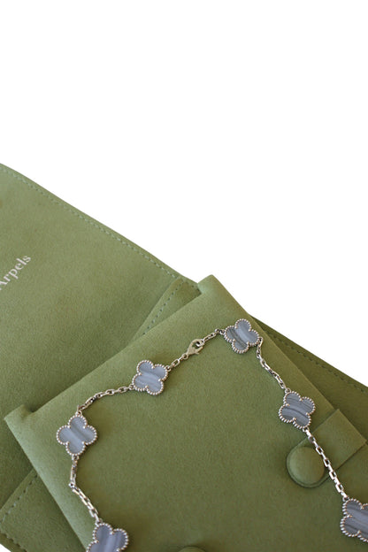 Van Cleef & Arpels White Gold Chalcedony Vintage Alhambra 10 Motif  Necklace
