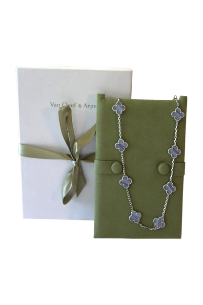Van Cleef & Arpels White Gold Chalcedony Vintage Alhambra 10 Motif  Necklace