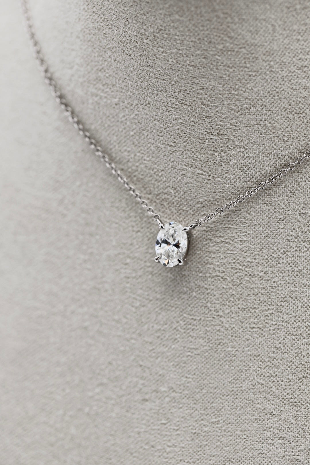 Oval Shape Diamond Necklace 14K Solid Gold – 1.01 CT