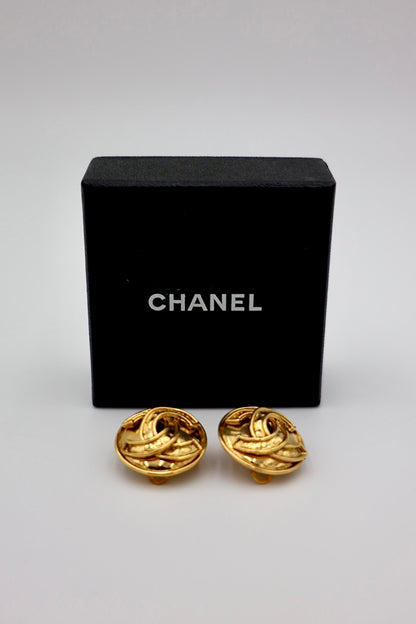 Chanel Coco Mark Gold Plated Round 94P Earrings