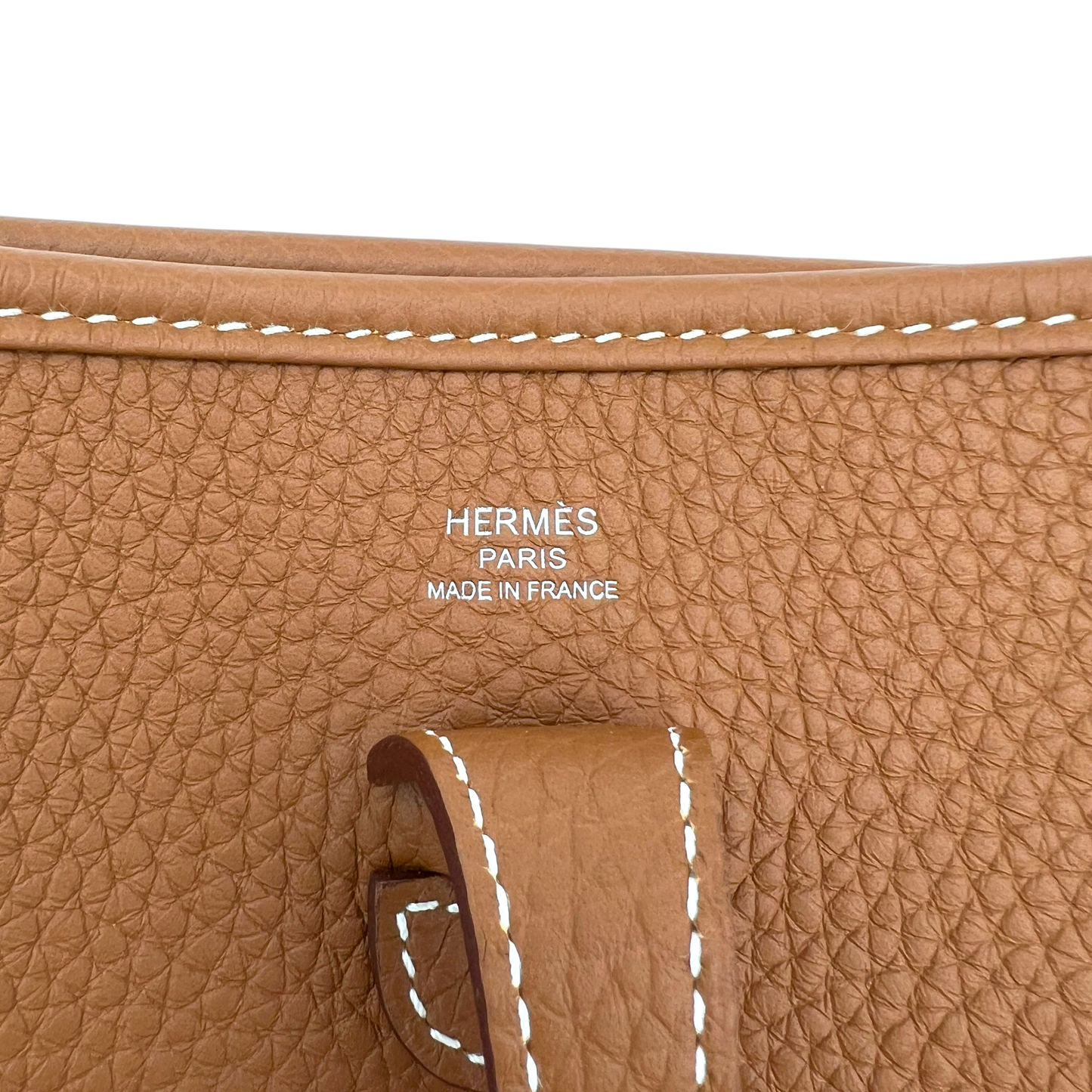 HERMÈS Evelyne 23 in Gold with Palladium Hardware Stamp G (2026)