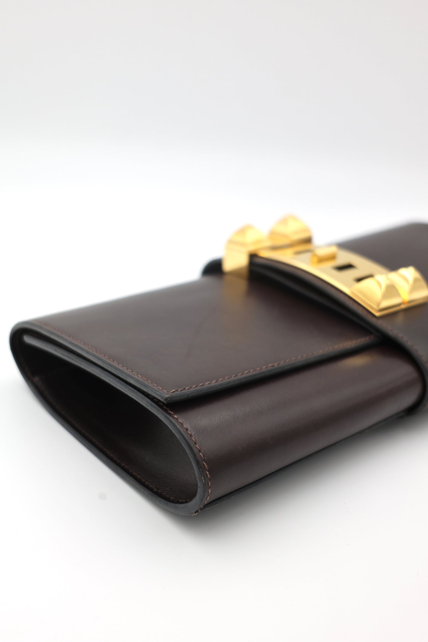 Hermes Medor 29 Clutch in Chocolat Box Calfskin with Gold Hardware