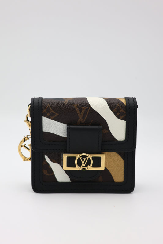 Louis Vuitton Monogram League of Legends Dauphine BB Bum Bag
