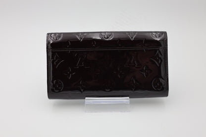 Louis Vuitton Amarante Monogram Vernis Sarah Wallet