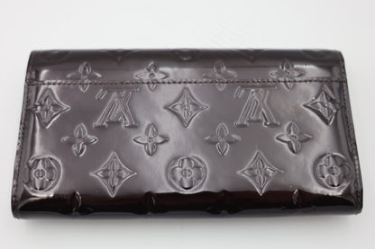Louis Vuitton Amarante Monogram Vernis Sarah Wallet