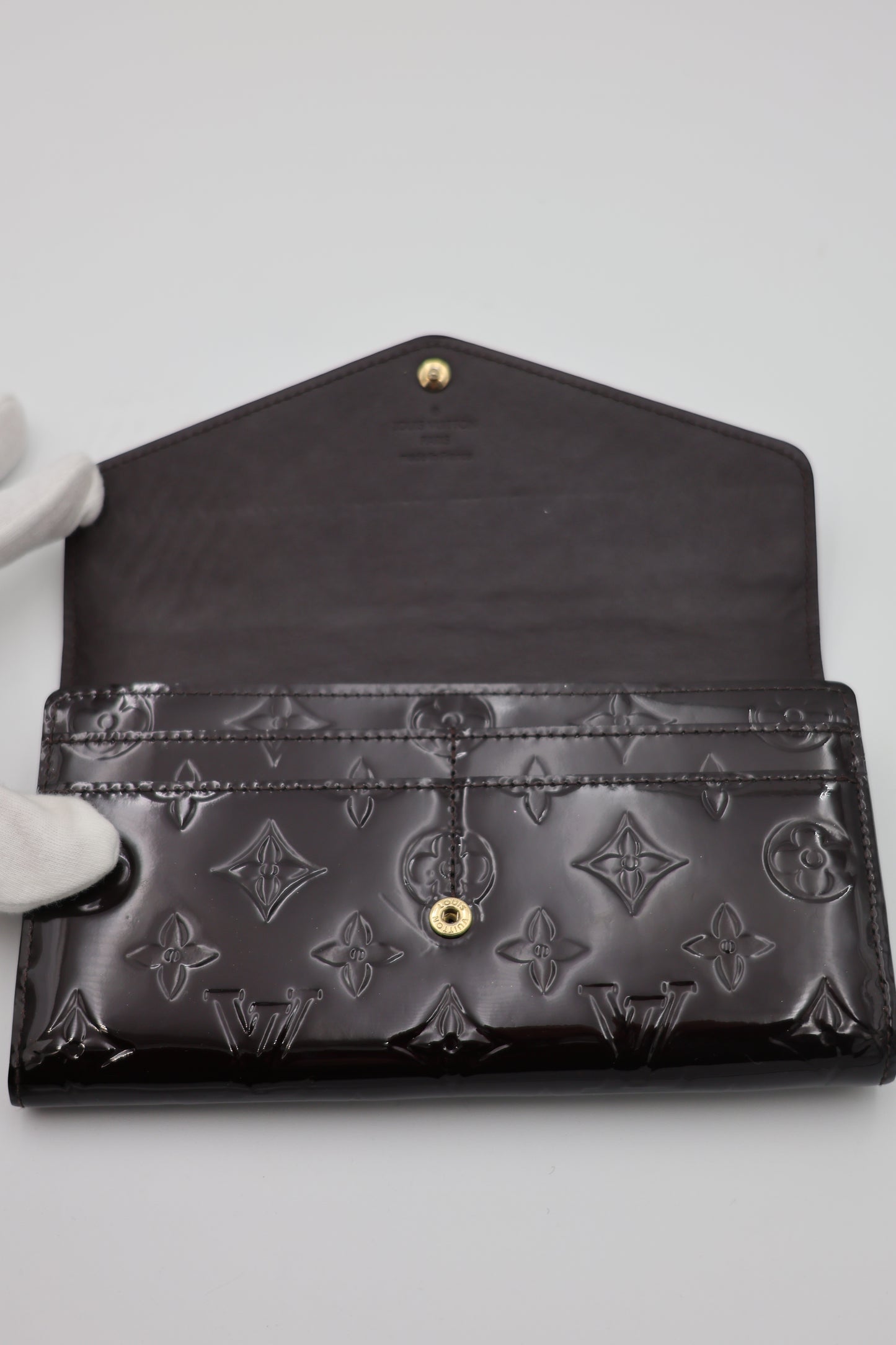 Louis Vuitton Amarante Monogram Vernis Sarah Wallet