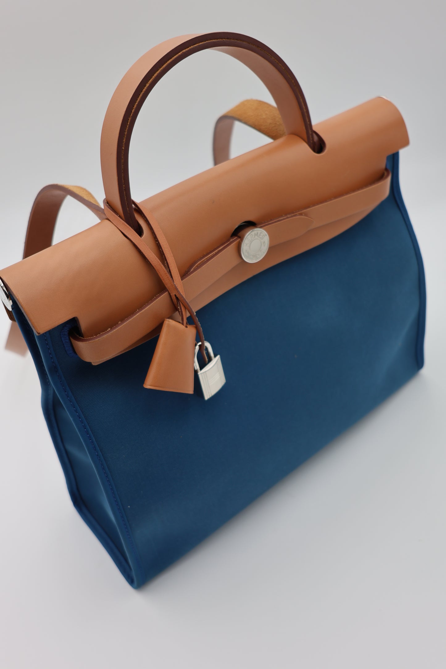 Hermès Herbag Zip 31 Bleu France Toile Militaire & Vache Hunter Leather