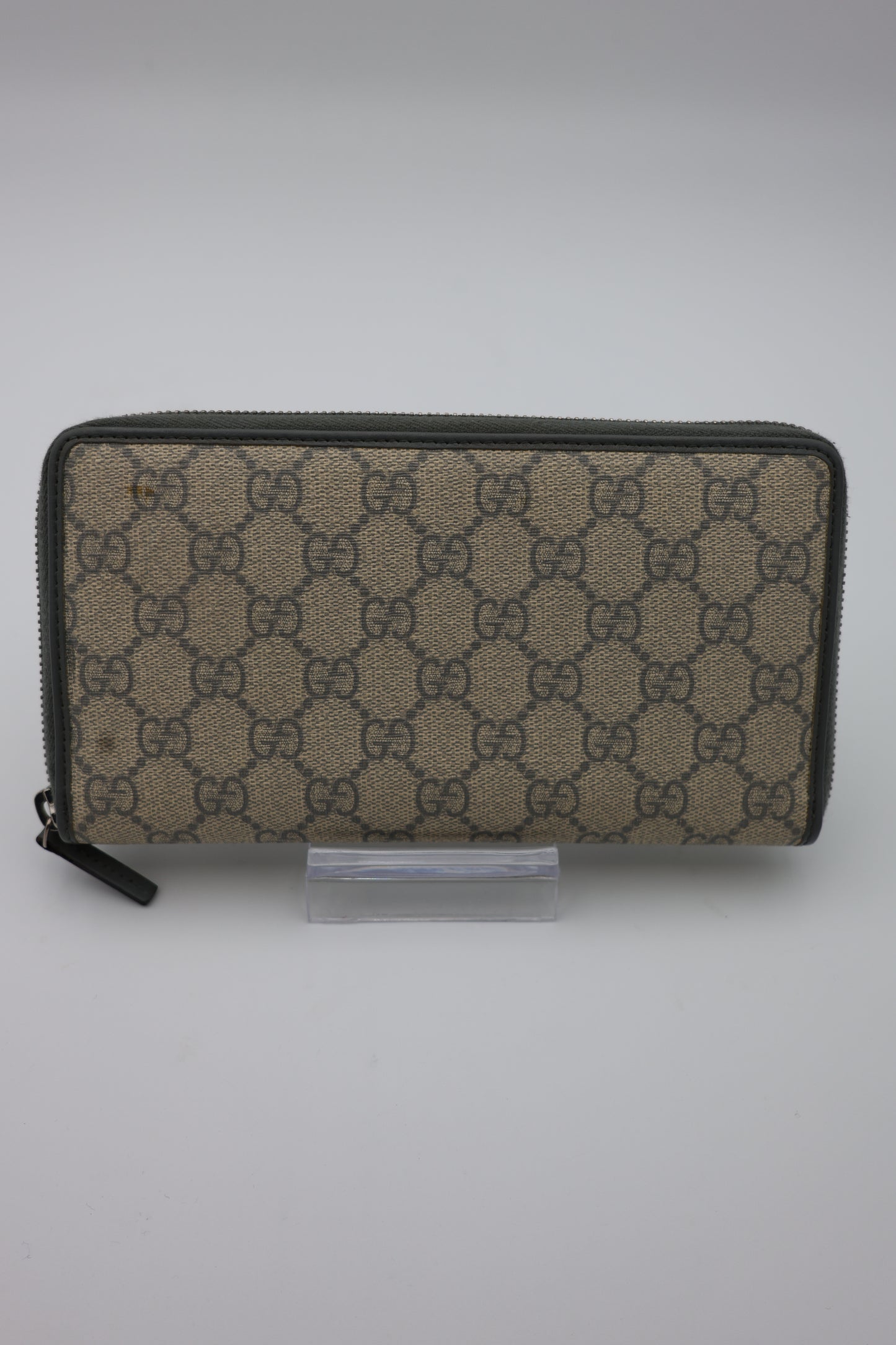 Gucci GG Supreme Zip Around Wallet Gray Accent