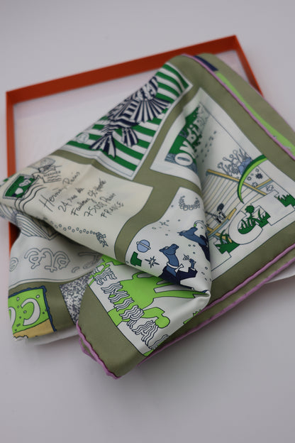 Hermès On Est Bien Ici ! Scarf 90 Kaki / Blanc / Bleu Glacier