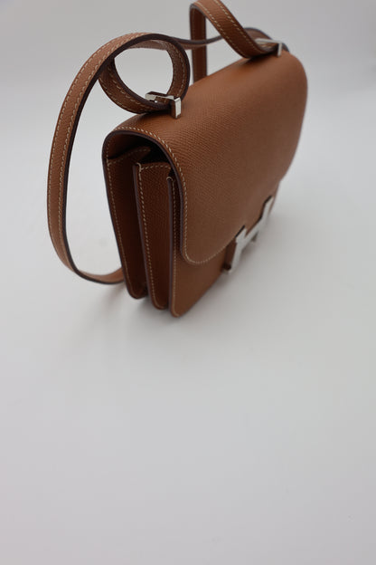 Hermès Constance 18 in Gold Epsom with Palladium Hardware