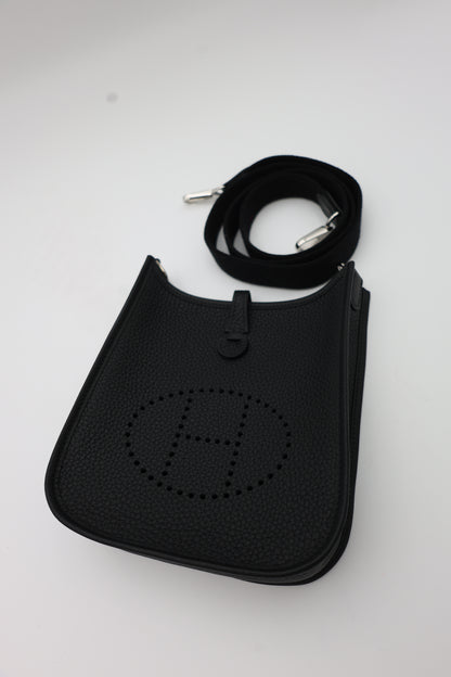Hermès Evelyne 16 TPM in Noir Clemence Leather with Palladium Hardware