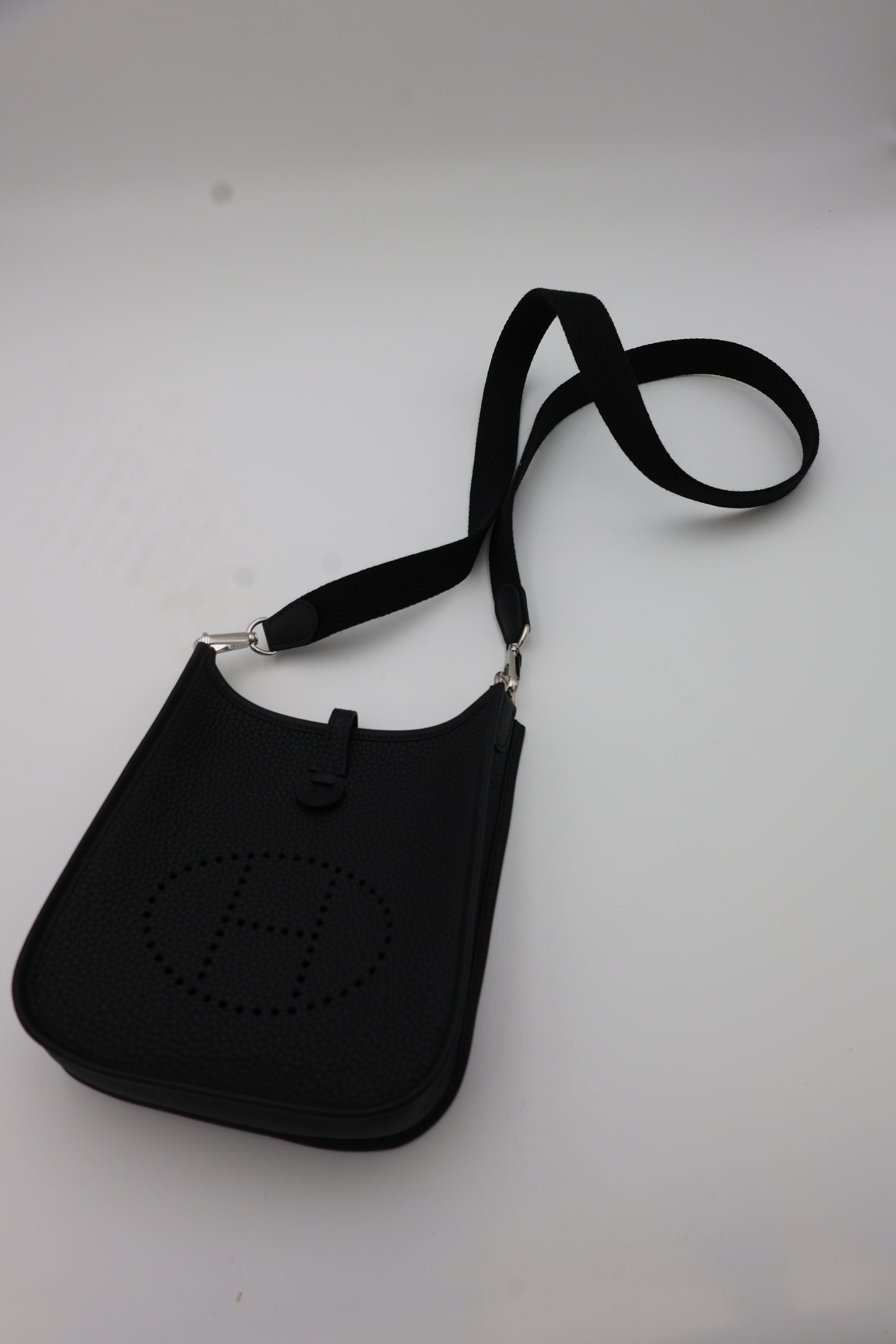 Hermès Evelyne 16 TPM in Noir Clemence Leather with Palladium Hardware